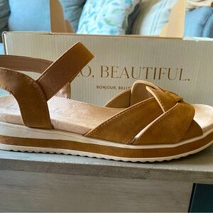 New Life Stride Sandals